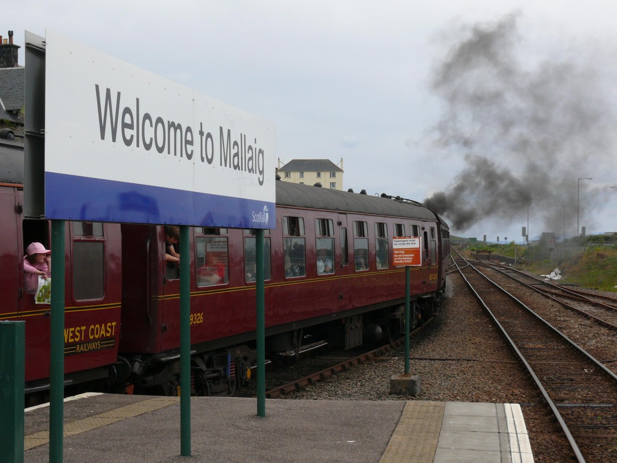 Mallaig 21.07.2009 mit Jacobite Express der West Coast Railways nach Fort William
