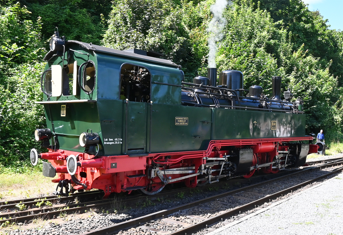 Mallet 11sm, B.E.G. - Vulkanexpress, beim Umsetzen im Schmalspurbahnhof Brühl-Lützing - 14.08.2021