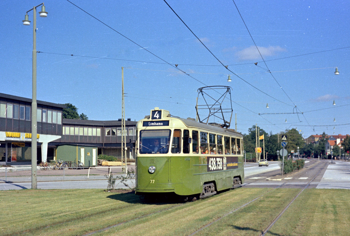Malmö Malmö Stads Spårväger SL 4 (Tw 77) Erikslust am 15. September 1968. - Scan von einem Farbnegativ. Film: Kodak Kodacolor X.