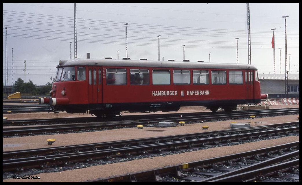 MAN VT 442 der Hamburger Hafenbahn am 30.9.1995 im Rangierbahnhof Hamburg Süderelbe.