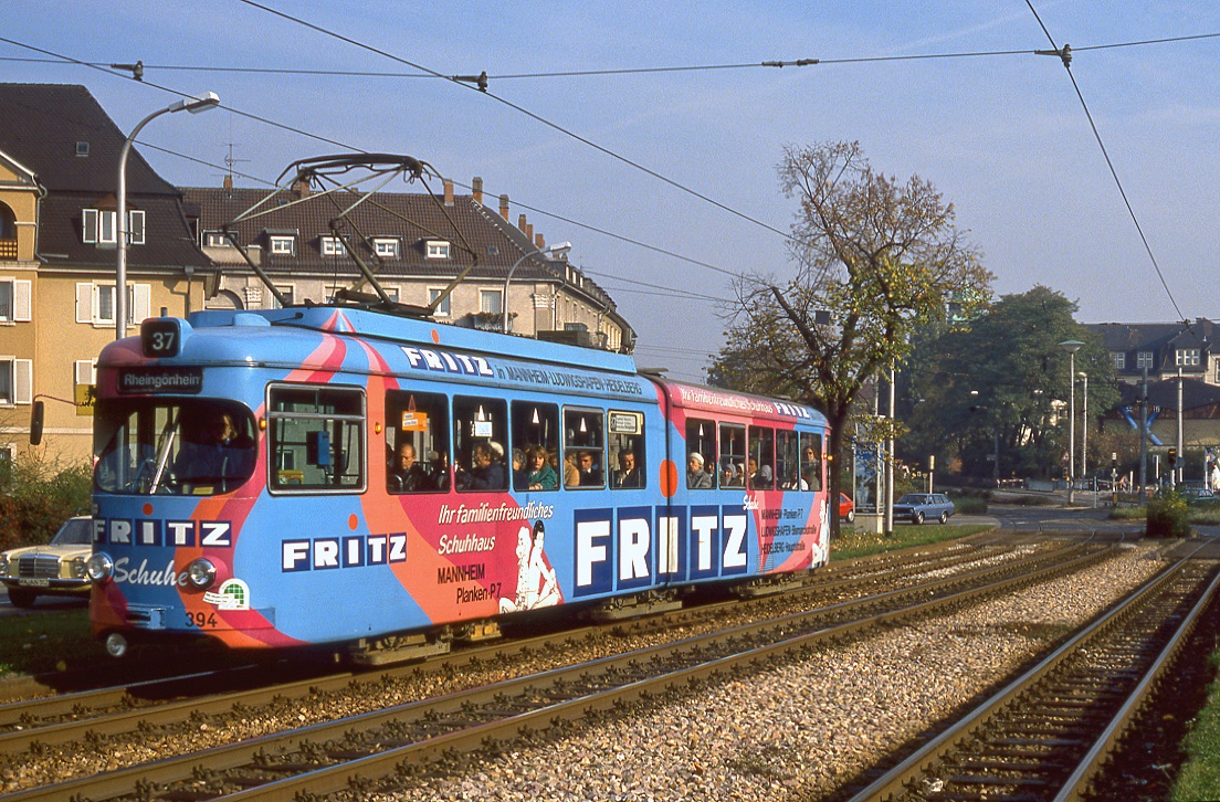 Mannheim Tw 394 an der Friedrich Ebert Br�cke, 02.11.1988.