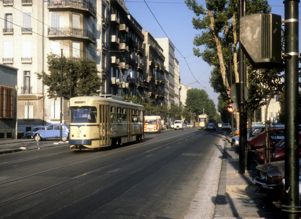 Marseille RTM SL 68 (La Brugeoise & Nivelles-PCC 2003) Boulevard Chave am 27. Juli 1979.