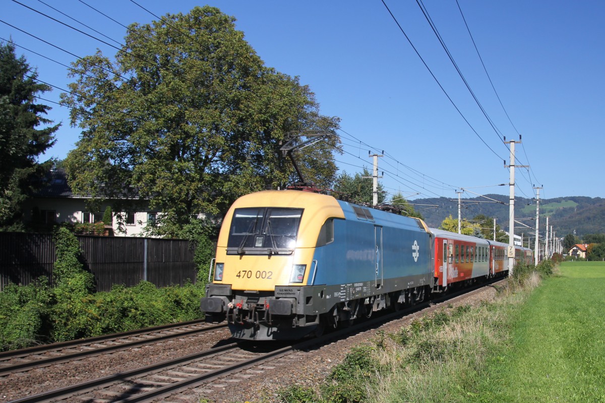 MAV 470 002 schiebt REX 1507 (Innsbruck Hbf-Salzburg Hbf) seinem Endziel entgegen, aufgenommen am 4.10.13 bei Salzburg Sd.