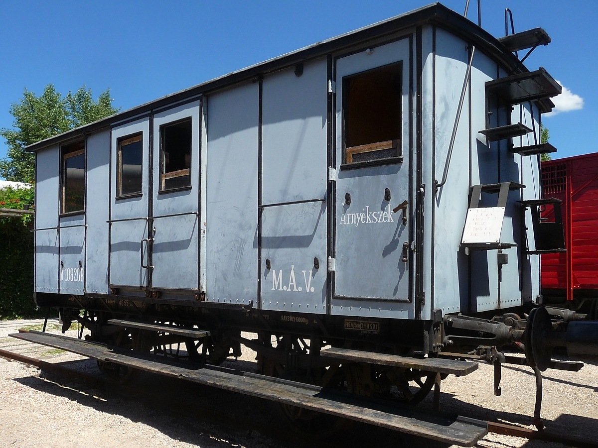 MAV D108208 Personenwagen mit Toilettenhäuschen (arnyekszek), Hungarian Railway Museum, Budapest, 18.6.2016 