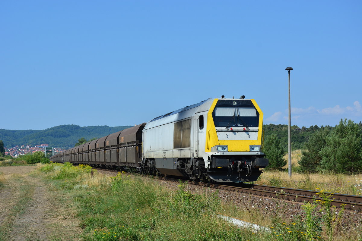 Maxima 263 005-1 fährt mit einem Schüttzug aus Blankenburg in Richtung Halberstadt.

Blankenburg 03.08.2018