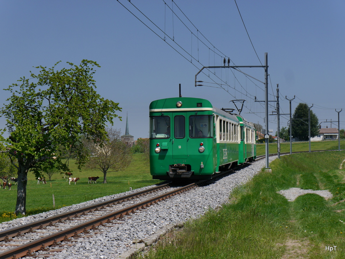 MBC (BAM ) - BFS-Fotofahrt mit dem Steuerwagen Bt 53 und Triebwagen Be 4/4 14 unterwegs bei Ballens am 06.05.2018