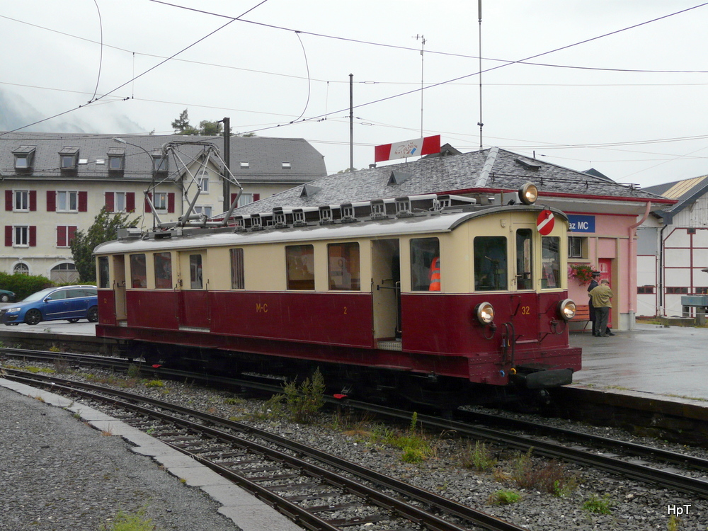 MC / tmr 1000 mm - Extrazug nach Martigny mit dem Triebwagen ABDeh 4/4  32 im Bahnhof Vernayaz am 24.08.2013