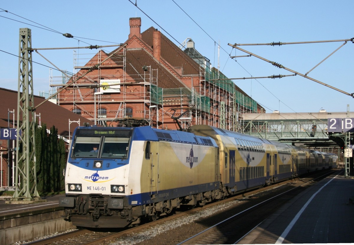 ME 146-01 mit ME 82010 (Hamburg Hbf–Bremen Hbf) am 04.01.2014 in Hamburg-Harburg