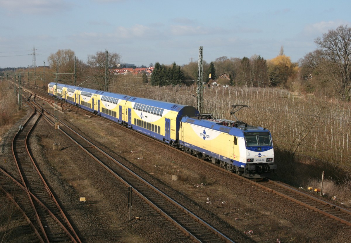 ME 146-06 mit ME 82832 (Gttingen–Uelzen) am 11.03.2015 in Rethen (Leine)