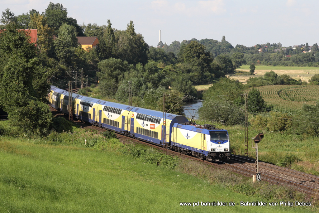 ME 146-16 (Metronom) mit dem ME 82837 in Richtung Göttingen in Elze, 23. Juli 2014