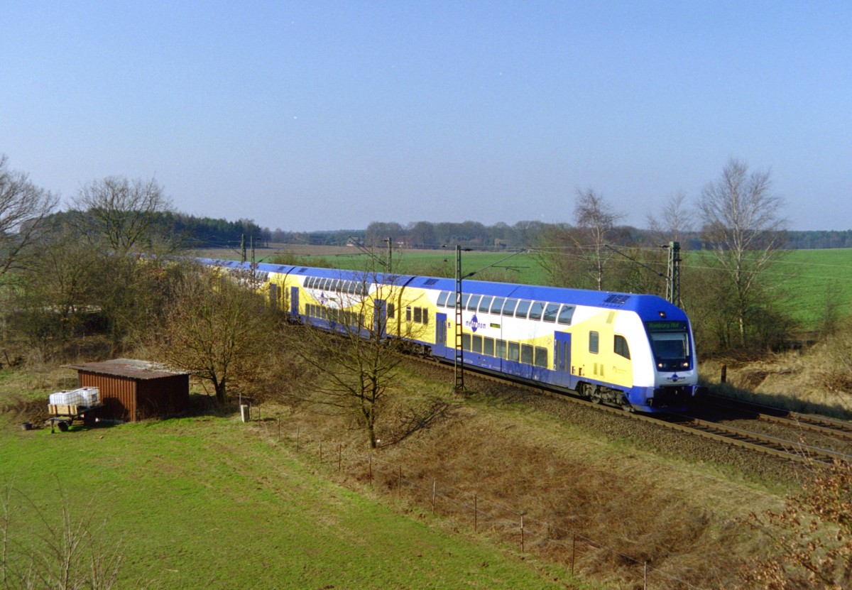 ME 81409 (Bremen–Hamburg) am 27.03.2004 zwischen Buchholz (Nordheide) und Klecken