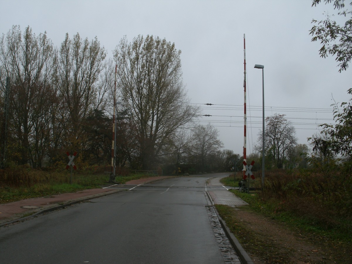 Mechanischer Bahnübergang in Demmin am 02.November 2013.