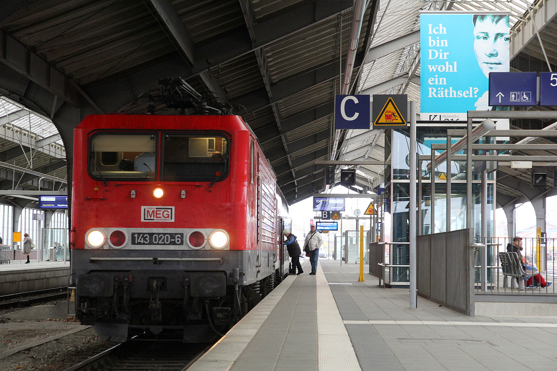 MEG 143 020 // Frankfurt (Oder) // 27. Oktober 2017
Die Lok war zum Aufnahmezeitpunkt leihweise für DB Regio im Einsatz.