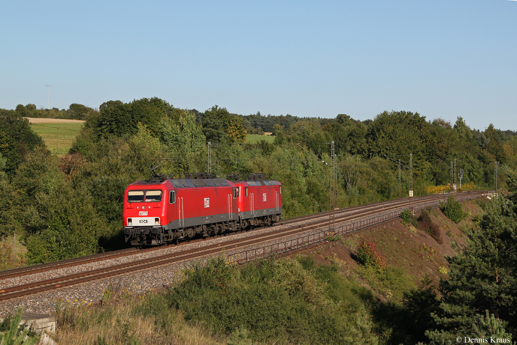 MEG 804 (156 004) + MEG 605 (143 344) am 06.09.2013 bei Laaber.