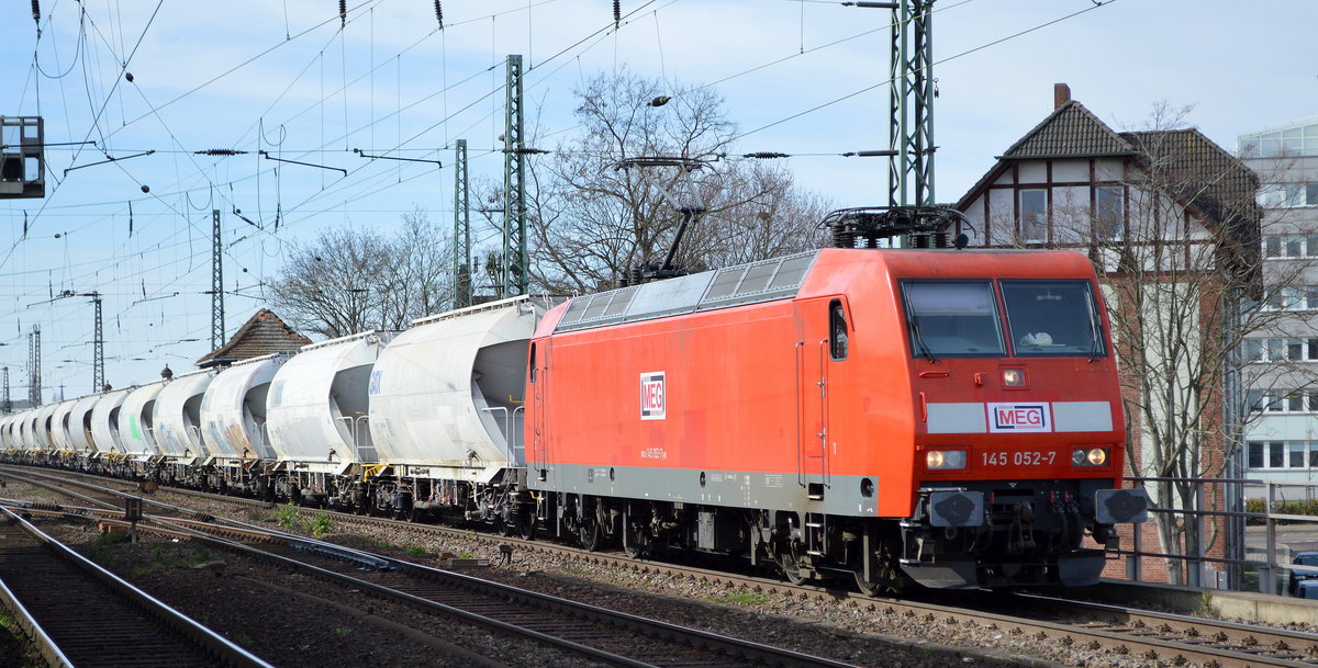 MEG - Mitteldeutsche Eisenbahn GmbH, Schkopau [D] mit  145 052-7  [NVR-Nummer: 91 80 6145 052-7 D-DB] und Zementstaubzug (leer) Richtung Rüdersdorf am 18.03.20 Bf. Magdeburg Neustadt.