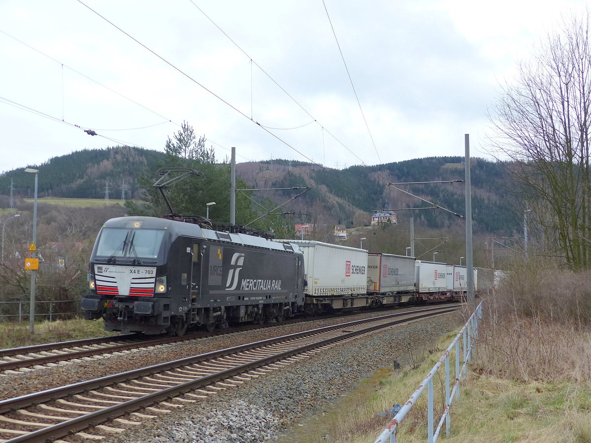 MERCITALIA RAIL 193 703 mit einem KLV Richtung Saalfeld, am 10.03.2020 in Kaulsdorf  (S).