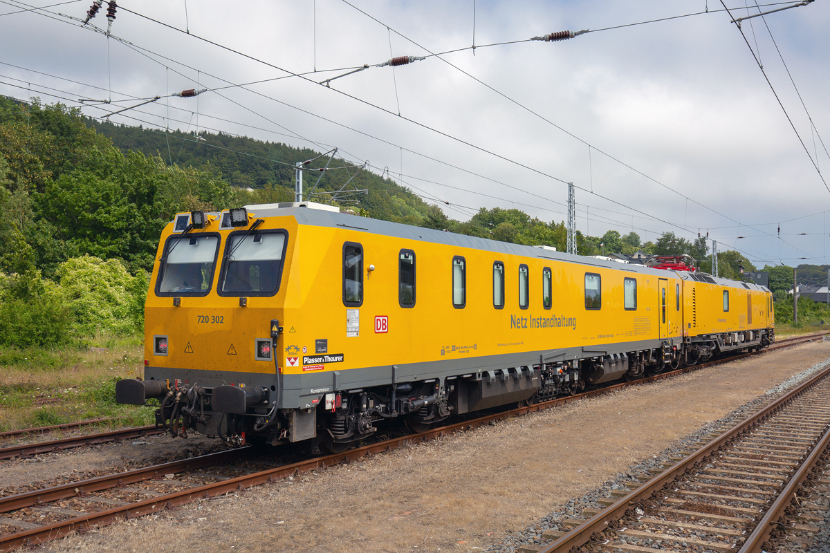 Messzug 720 302 / 719 302 von Netz Instandhaltung im Bahnhof Sassnitz. - 28.07.2019
