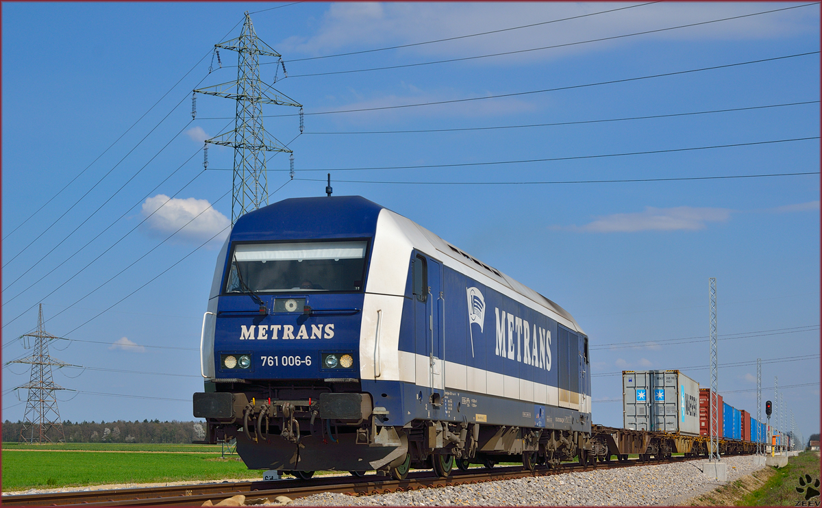 METRANS 761 006 zieht Containerzug durch Cirkovce Richtung Koper Hafen. Seit Dinstag 25.3. zieht Metrans ihre Züge bis Pragersko. /28.3.2014