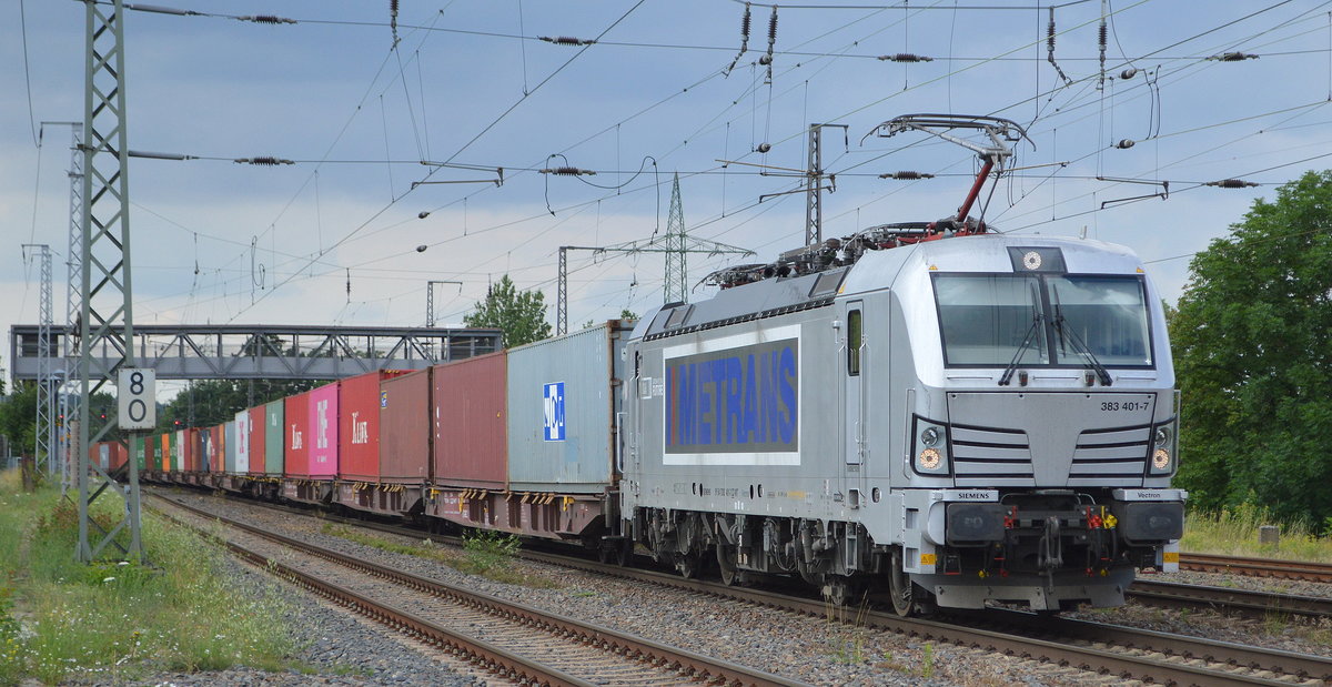 METRANS a.s., Praha [CZ] mit  383 401-7  [NVR-Nummer: 91 54 7383 401-7 CZ-MT] und Containerzug am 03.07.20 Bf. Saarmund.