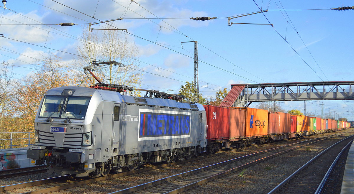 METRANS a.s., Praha [CZ] mit  383 410-8  [NVR-Nummer: 91 54 7383 410-8 CZ-MT] und Containerzug am 05.11.20 Bf. Saarmund.