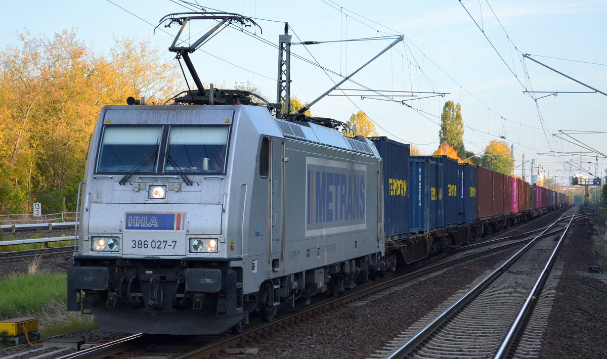 METRANS Rail s.r.o. mit  386 027-7  [NVR-Number: 91 54 7386 027-7 CZ-MT] und Containerzug am 10.10.18 Bf. Berlin-Hohenschönhausen. Viele Grüße an den TF. !!!!
