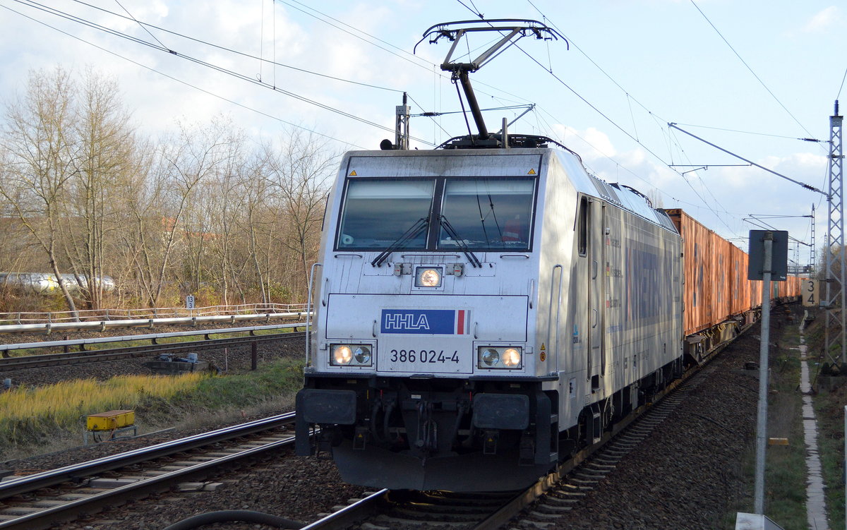 METRANS Rail s.r.o. mit  386 024-4  [NVR-Number: 91 54 7386 024-4 CZ-MT] und Containerzug aus Polen Richtung Hamburg am 04.12.18 Bf. Berlin-Hohenschönhausen.