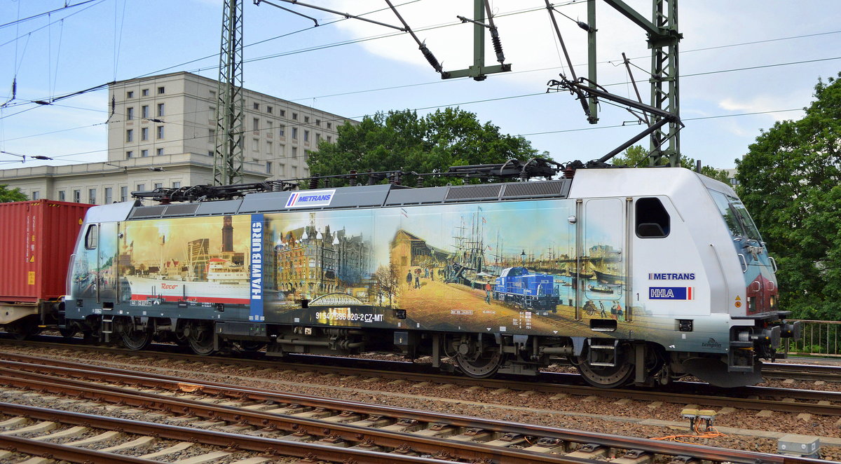 METRANS Rail s.r.o. mit  386 020-2  [NVR-Number: 91 54 7386 020-2 CZ-MT] im gelungenen Seitenprofil mit Containerzug am 12.06.19 Dresden Hbf.