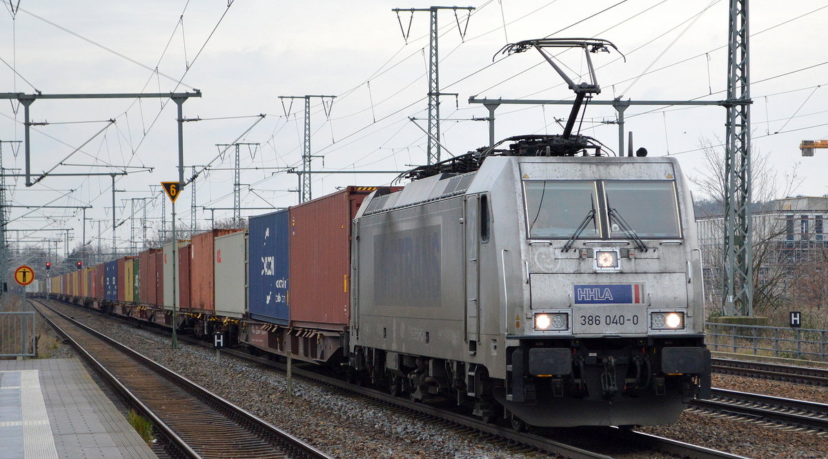 METRANS Rail s.r.o., Praha [CZ] mit  386 040-0  [NVR-Nummer: 91 54 7386 040-0 CZ-MT] und Containerzug am 20.02.20  Durchfahrt Bhf. Golm (Potsdam).