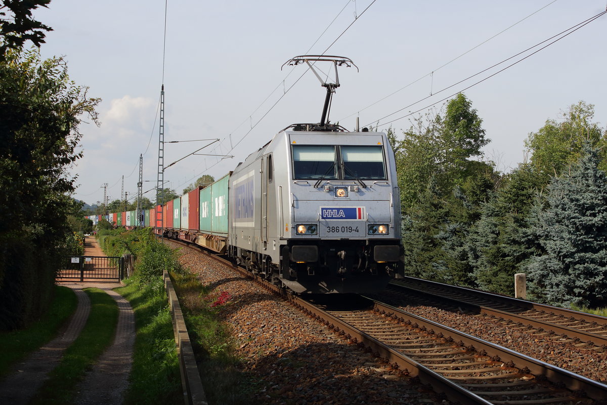 Metranscontainerzug nach CZ in Dresden Stetzsch am 22.09.2016 aufgenommen. Zuglok die 386 019-4