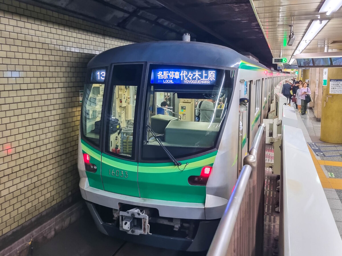 Tokyo Metro 16000 series Fotos Bahnbilder.de