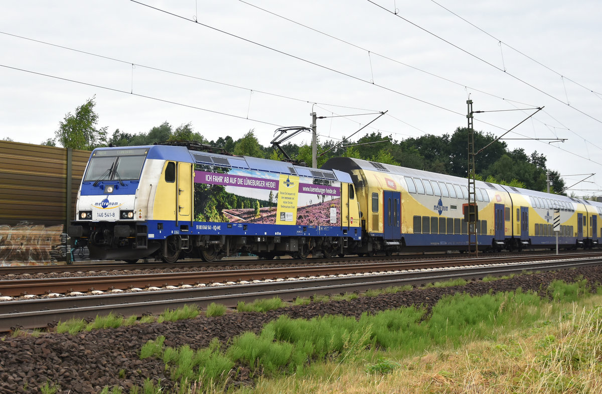 Metronom 146 541-8 mit dem  Ich fahr' ab auf die Lüneburger Heide! , kommend aus Hamburg als RB31. Höhe Bardowick, 19.06.2018.