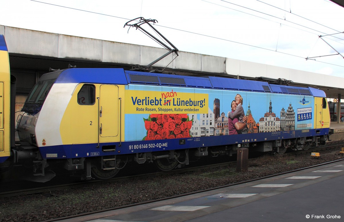 Metronom ME 146 502-0 mit Werbung Hansestadt Lneburg (Bj. 2003, Bombardier) mit ME 82835 Uelzen - Gttingen, fotografiert im Hbf. Hannover am 15.02.2014