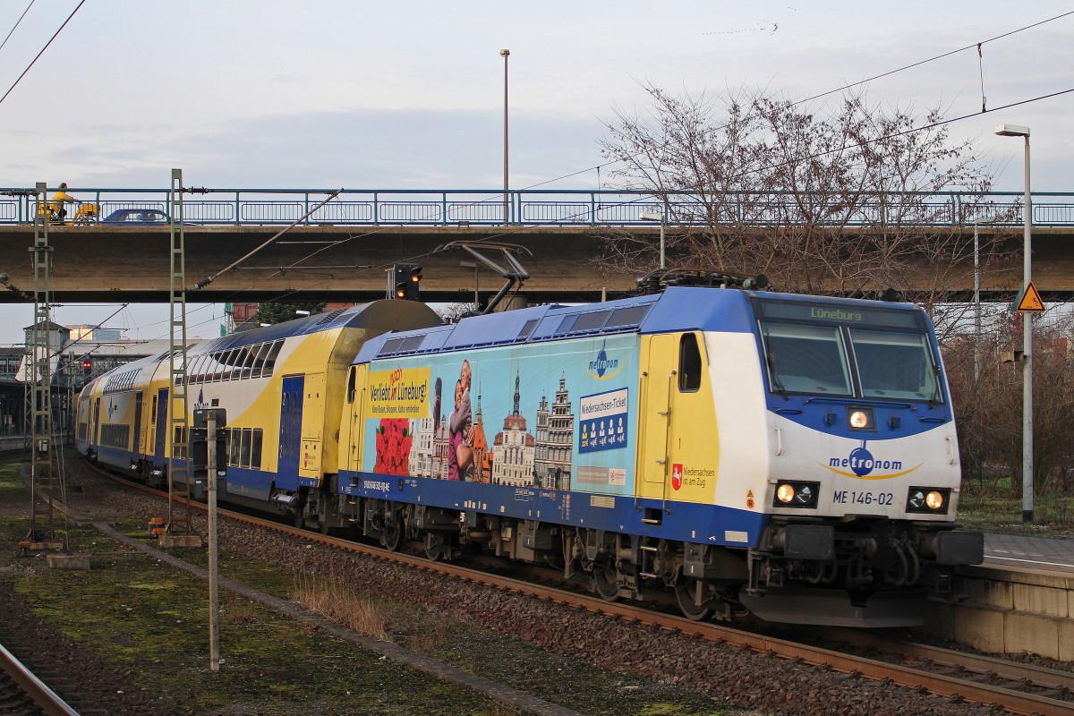 Metronom ME146-02 (146 502) am 17.1.14 bei der Abfahrt in Hamburg-Harburg.