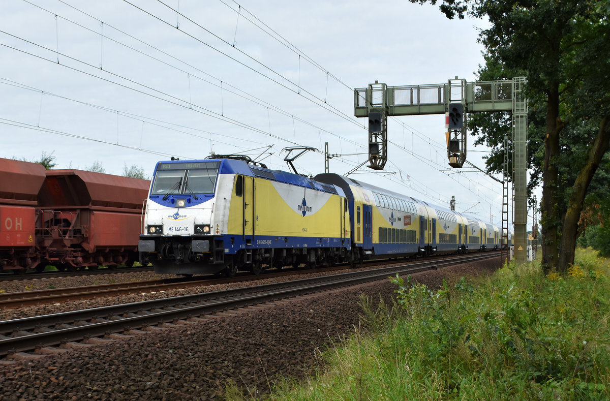 Metronom RE3 mit der ME 146-16 kommend aus Hamburg, Höhe Bardowick. 22.08.2017