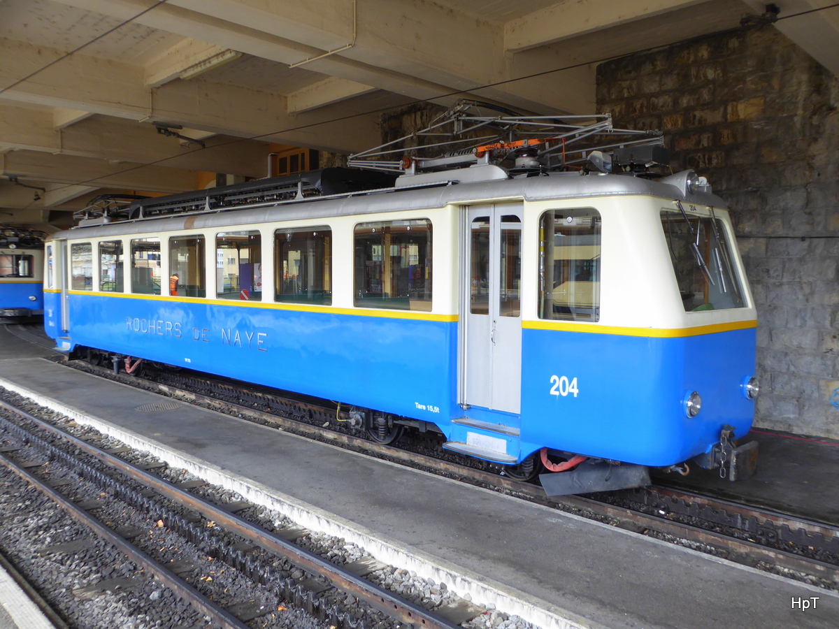 MGN - Triebwagen Bhe 2/4 204 im Bahnhof von Montreux am 03.05.2016