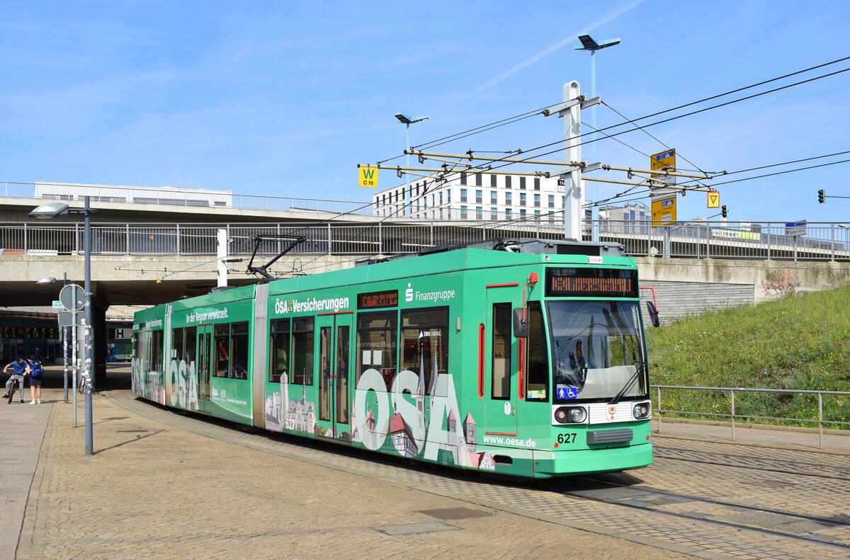 MGT6D Tw 627 erreicht den Hallenser Hauptbahnhof.

Halle 07.08.2021