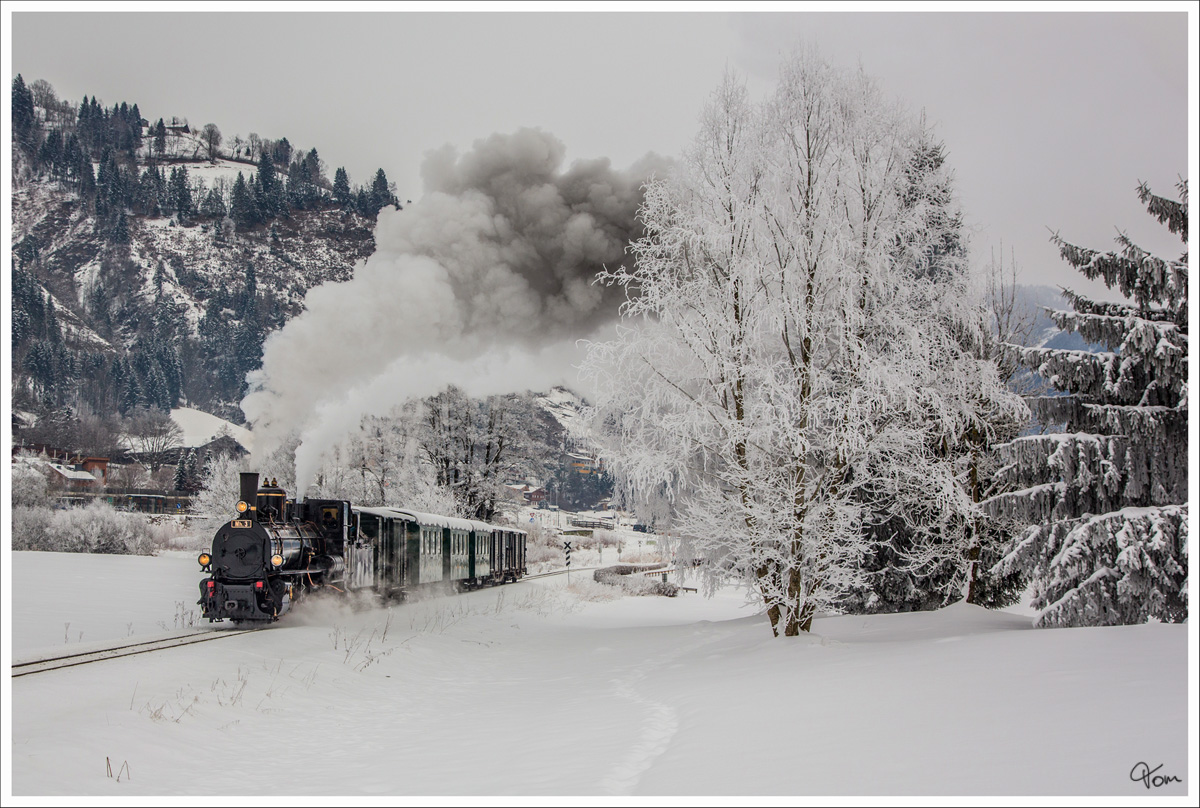 MH 3 der Pinzgaubahn, fährt mit einem Dampfsonderzug von Zell am See nach Krimml.
Bruckberg im Pinzgau 1_2_2015