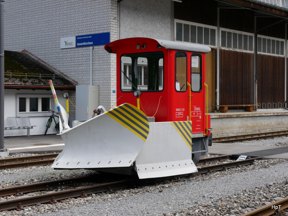 MIB / KWO - Dienstwagen X 10 ( Schneepflug X 10 ) im Bahnhofsareal in Innertkirchen am 04.08.201
