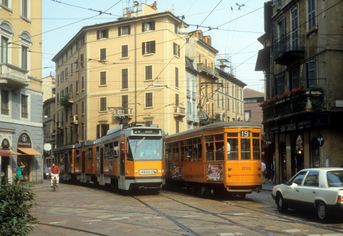 Milano / Mailand ATM SL 24 (GTw 4923) / SL 19 (Tw 1755) Corso Magenta im Juli 1987.