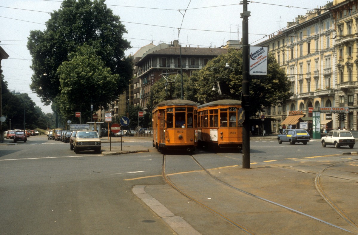 Milano / Mailand ATM SL 30 / SL 29 (Tw 1632 / Tw 1841) Porta Venezia im August 1984.