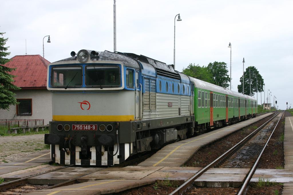 Mit 750148 und ihrem Os bin ich am 31.5.2005 aus Vrutky in Horna Stubna angekommen.
