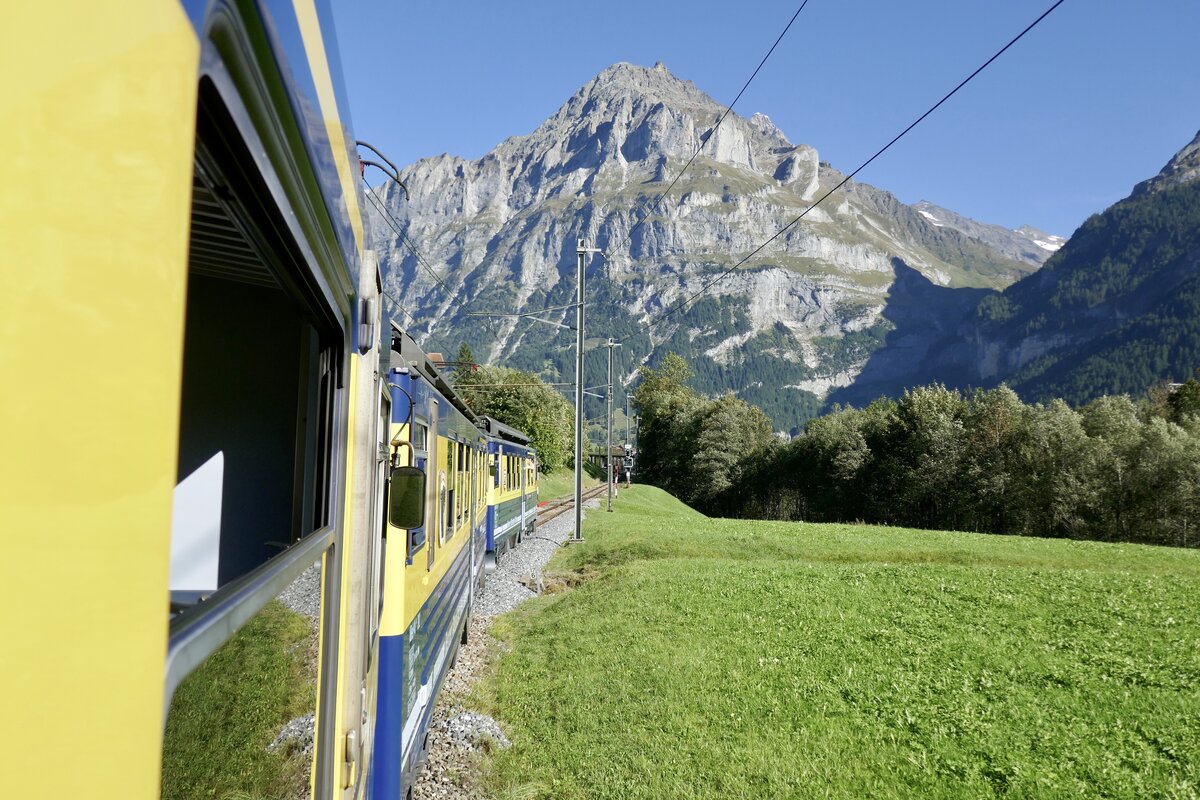 Mit den ABeh 4/4 II 311–313 ging es am 19.9.25 Richtung Grindelwald.