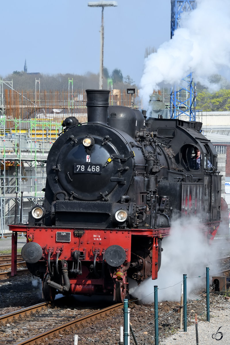 Mit der Dampflokomotive 78 468 wurden Mitte April 2018 Führerstandsmitfahrten angeboten. (Eisenbahnmuseum Bochum-Dahlhausen, April 2018)