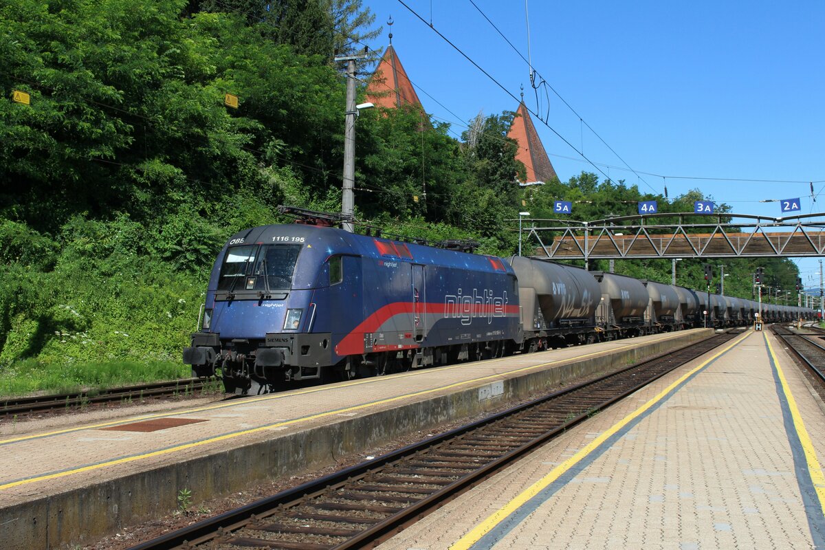 Mit dem etwas verspäteten LGAG49601 ist am 13.7.2022 die Nightjet 1116 195 als LGAG49681 von Bratislava Petržalka nach Spielfeld-Straß gekommen und wird hier durch ein slowenisches Triebfahrzeug ersetzt.
