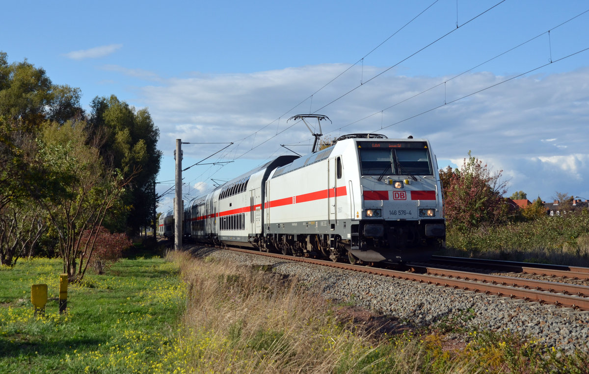 Mit dem IC 2039 nach Leipzig am Haken rollte 146 576 am 28.09.19 durch Greppin ihrem nächsten Halt in Bitterfeld entgegen. 