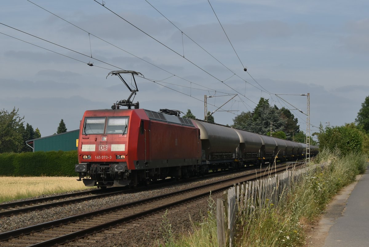 Mit dem Klüttenexpress kommt die 145 073-3 bei Gubbertath gen Rheydt gefahren. 16.7.2019