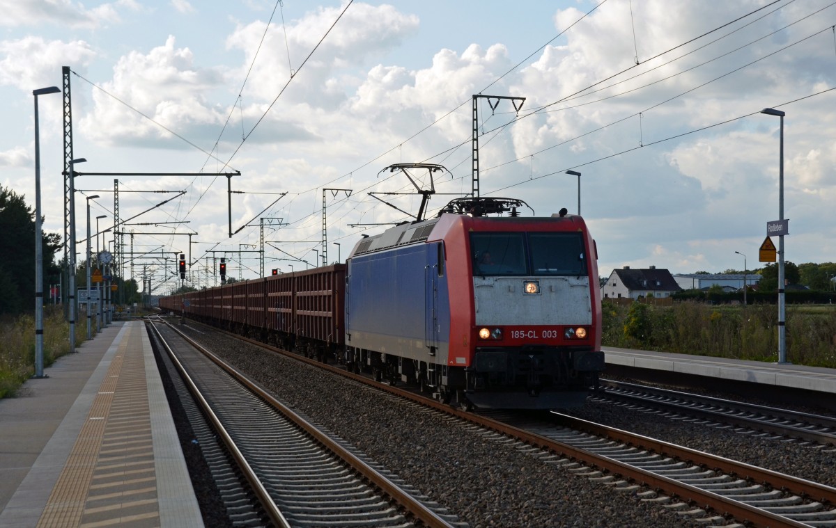 Mit dem Leerkohlezug Helmstedt-Profen rollte 185-CL 003 am 24.08.14 durch Rodleben Richtung Dessau. Der Zug wird bis Plagwitz mit E-Traktion gefahren und dort auf Diesel umgespannt.