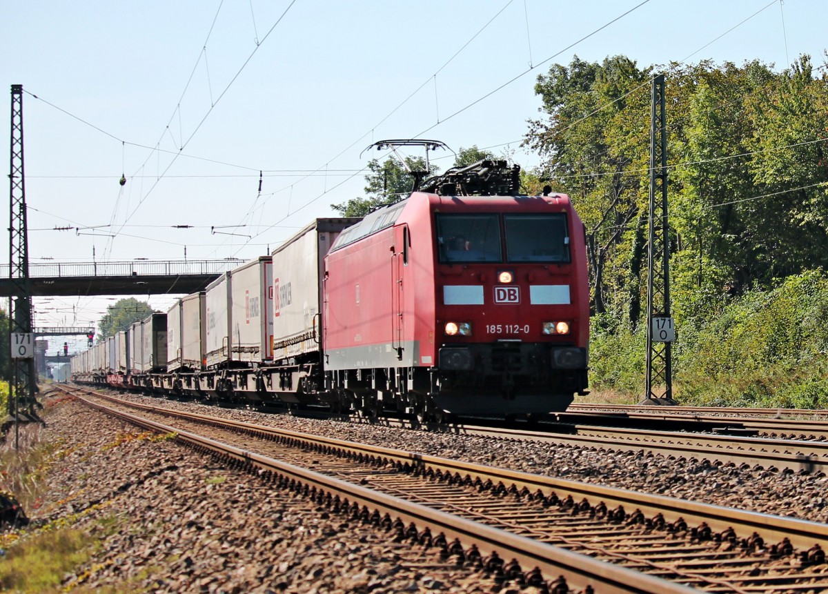 Mit einem DB Schenker KLV fuhr am 27.09.2014 durch Orschweier die 185 112-0 gen Norden.