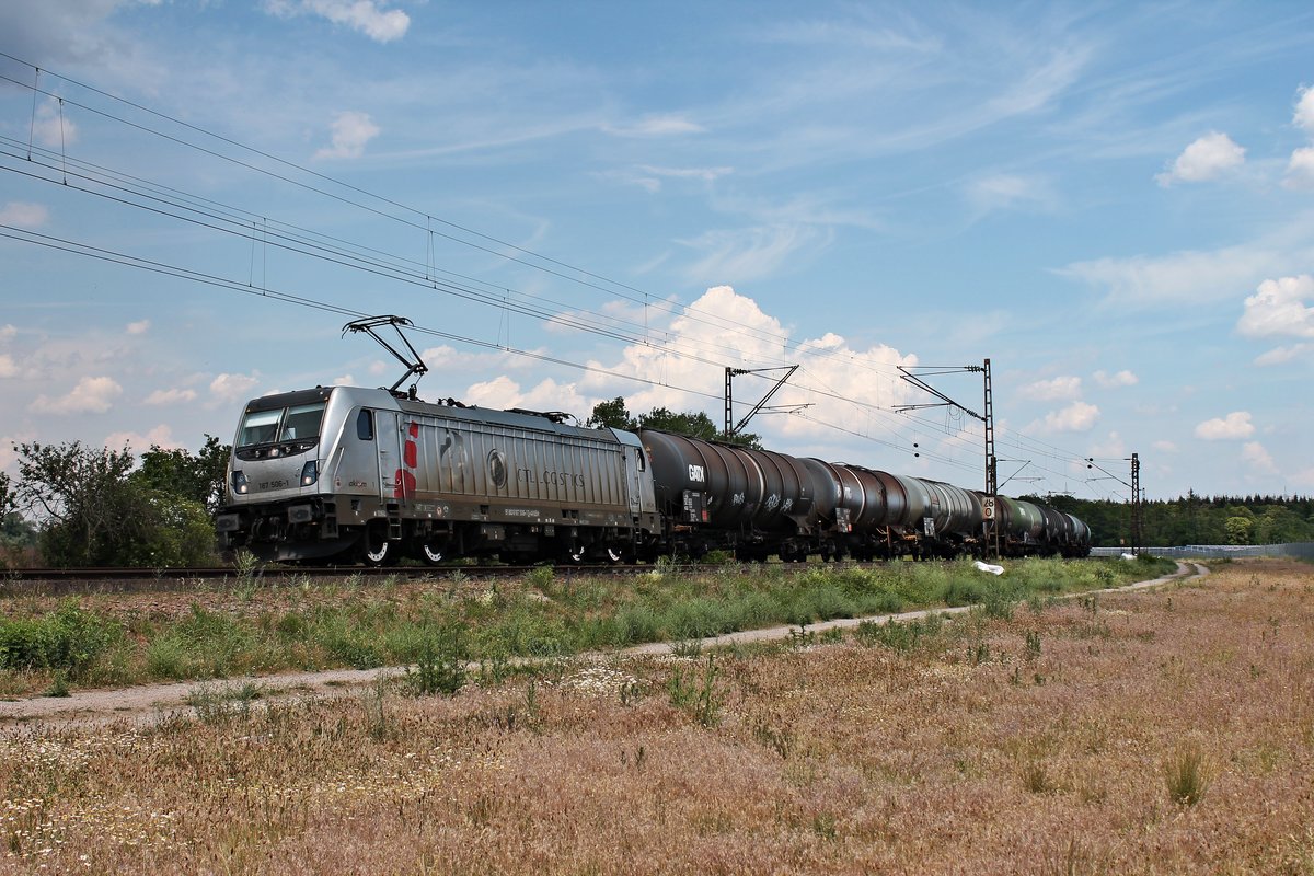 Mit einem Kesselzug nach Karlsruhe fuhr am Mittag des 03.06.2020 die AKIEM/CTL 187 506-1  CTL Logsitics  nördlich von Waghäusel über die Rheintalbahn in Richtung Graben-Neudorf.