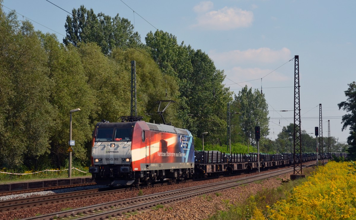 Mit ihrem Stahlzug von Zeithain nach Duisburg fuhr 185-CL 002 am 22.08.15 durch Leipzig-Thekla Richtung Mockau.